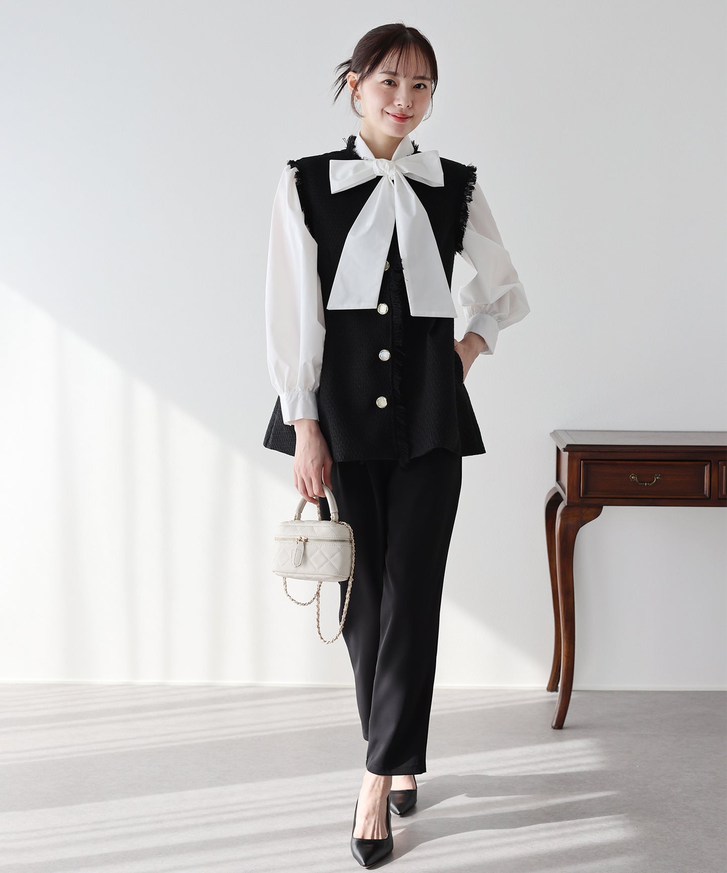 ツイードペプラムフォルムジレ