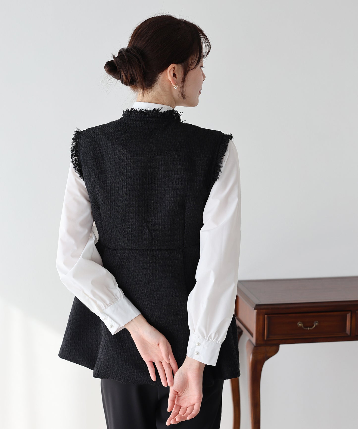 ツイードペプラムフォルムジレ