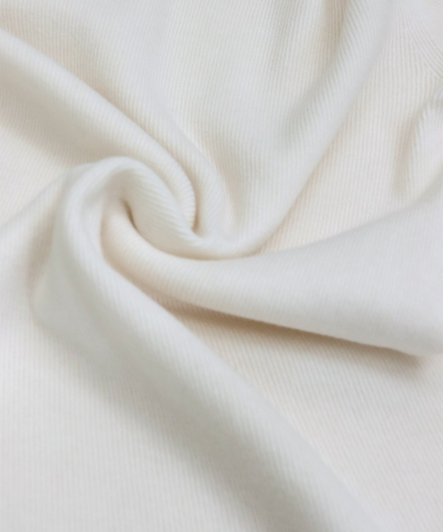 ウール混タートルネックニット