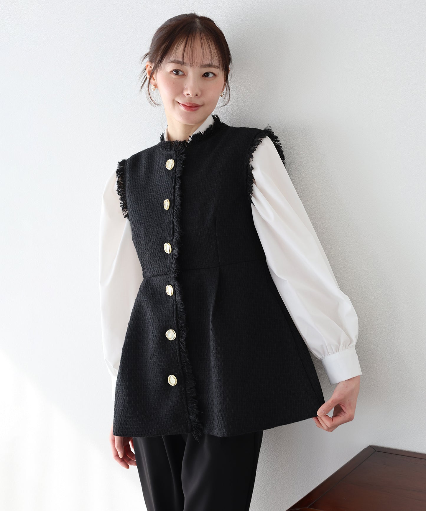 ツイードペプラムフォルムジレ