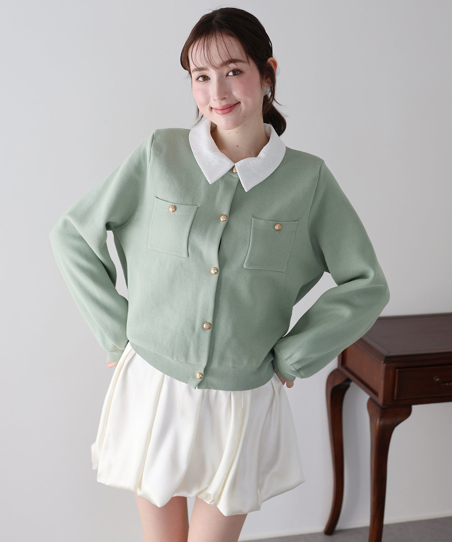 レース襟ニットカーディガン