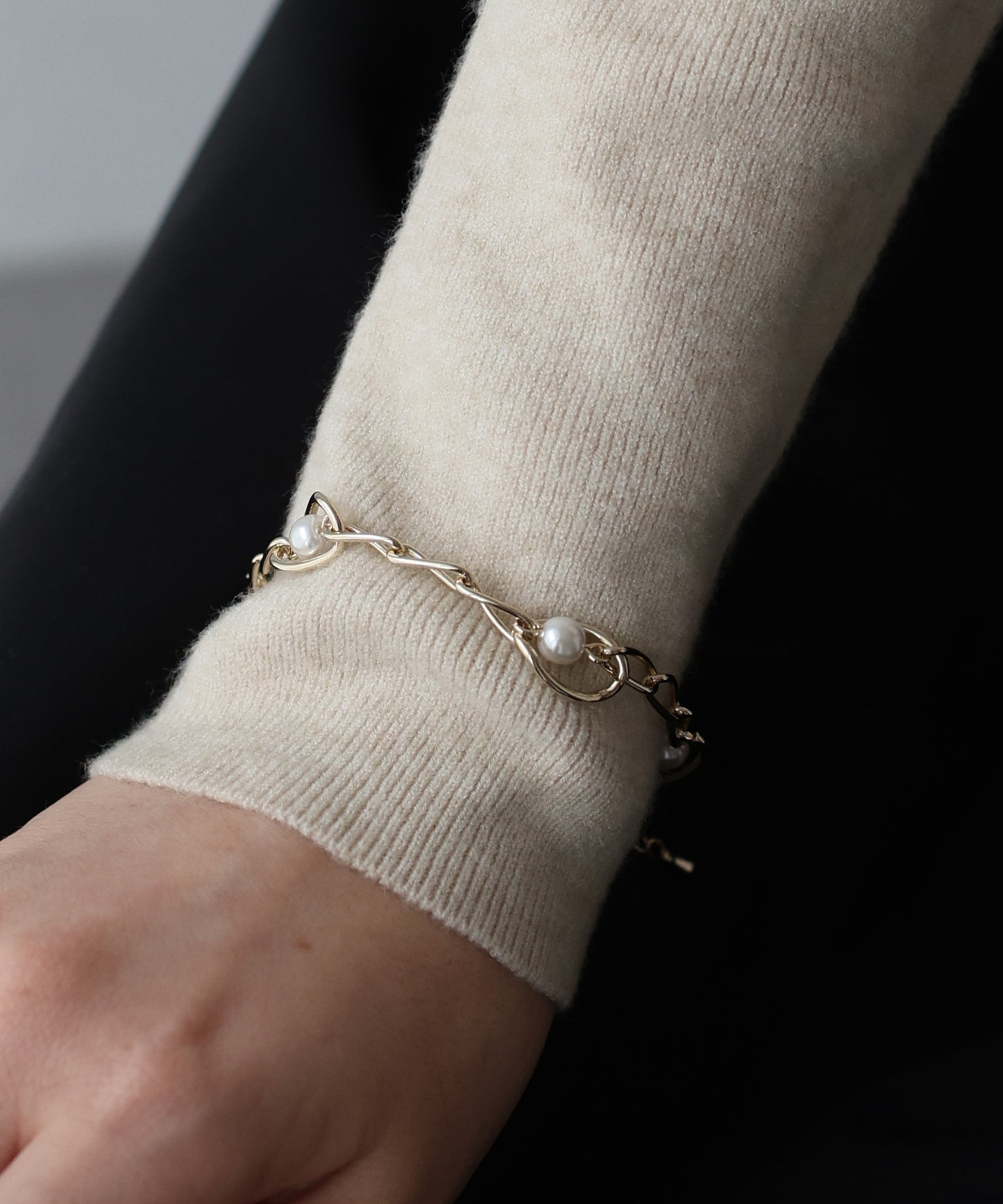 パールシェルモチーフブレスレット / ニッケルフリー[ J by blue ]【ネコポス】