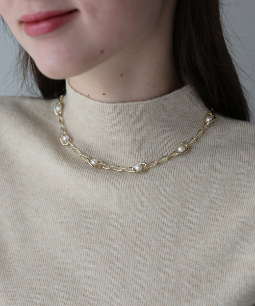 パールシェルモチーフネックレス / ニッケルフリー[ J by blue