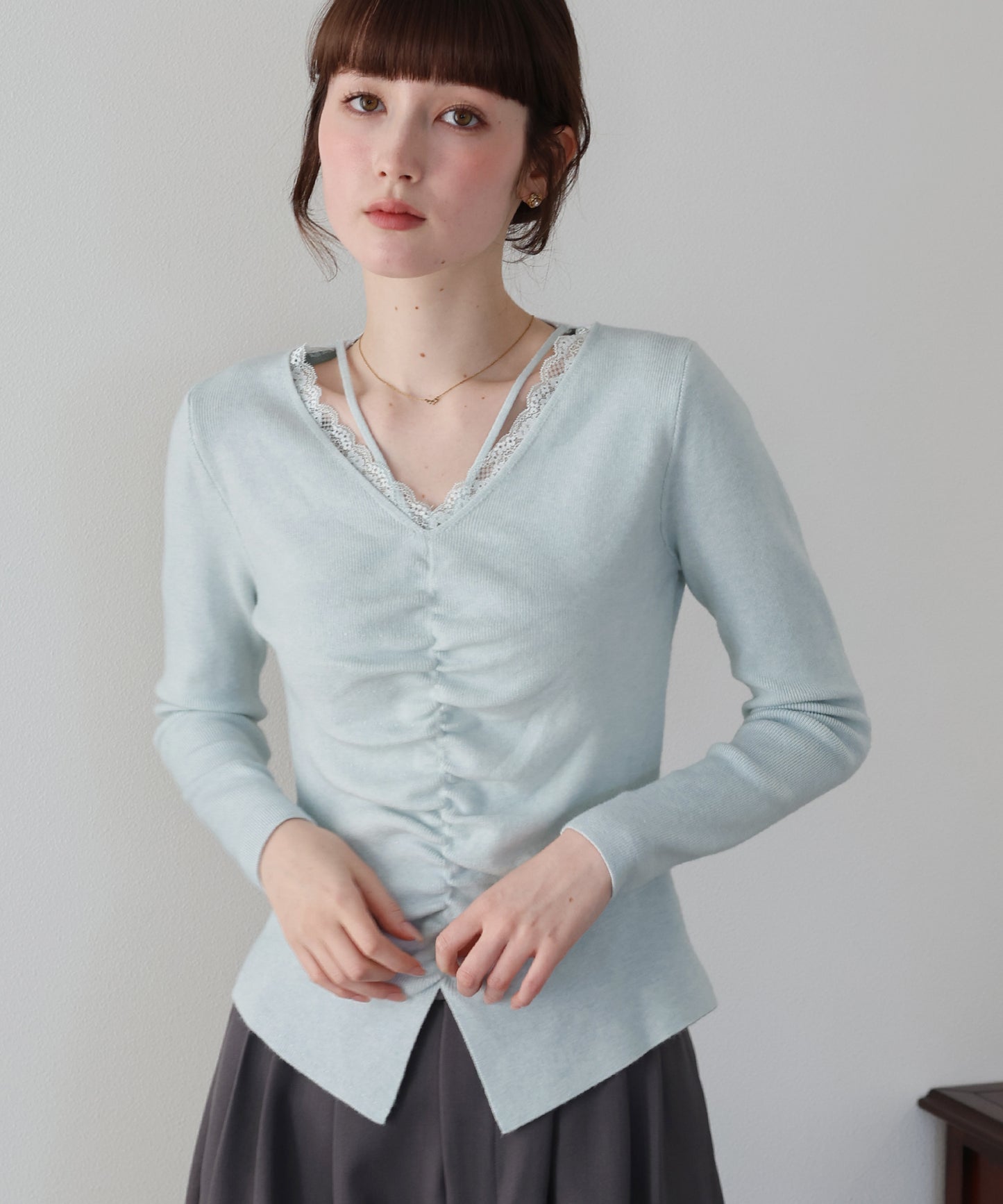 フロントギャザーレースニット