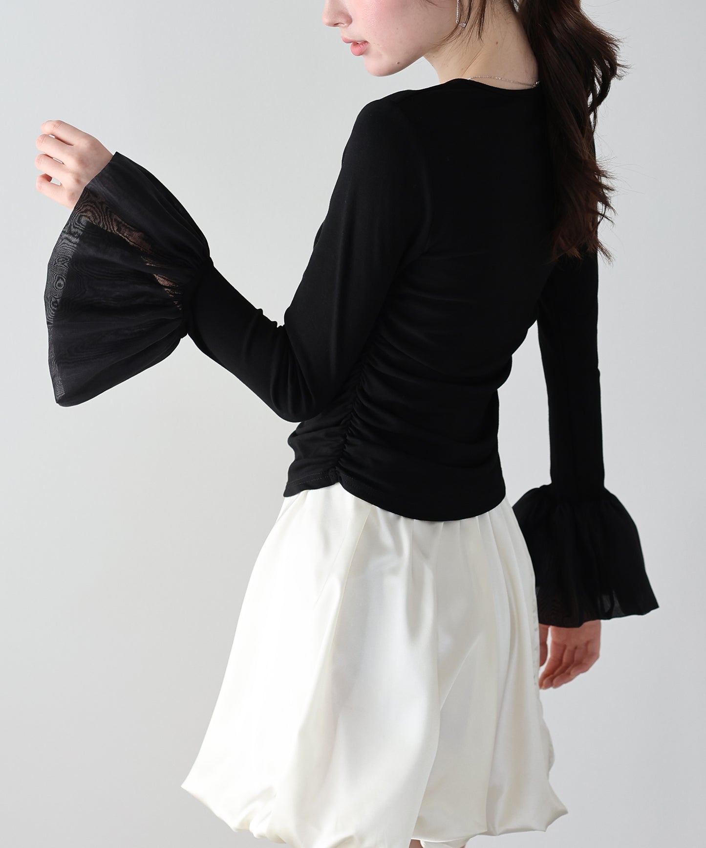 フレアスリーブドッキングカットソー