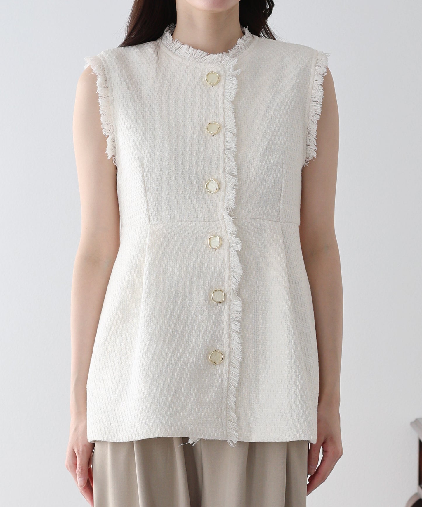 ツイードペプラムフォルムジレ