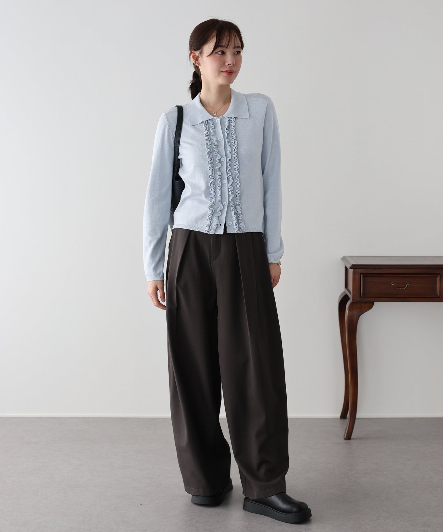 フロントフリルポロカーディガン