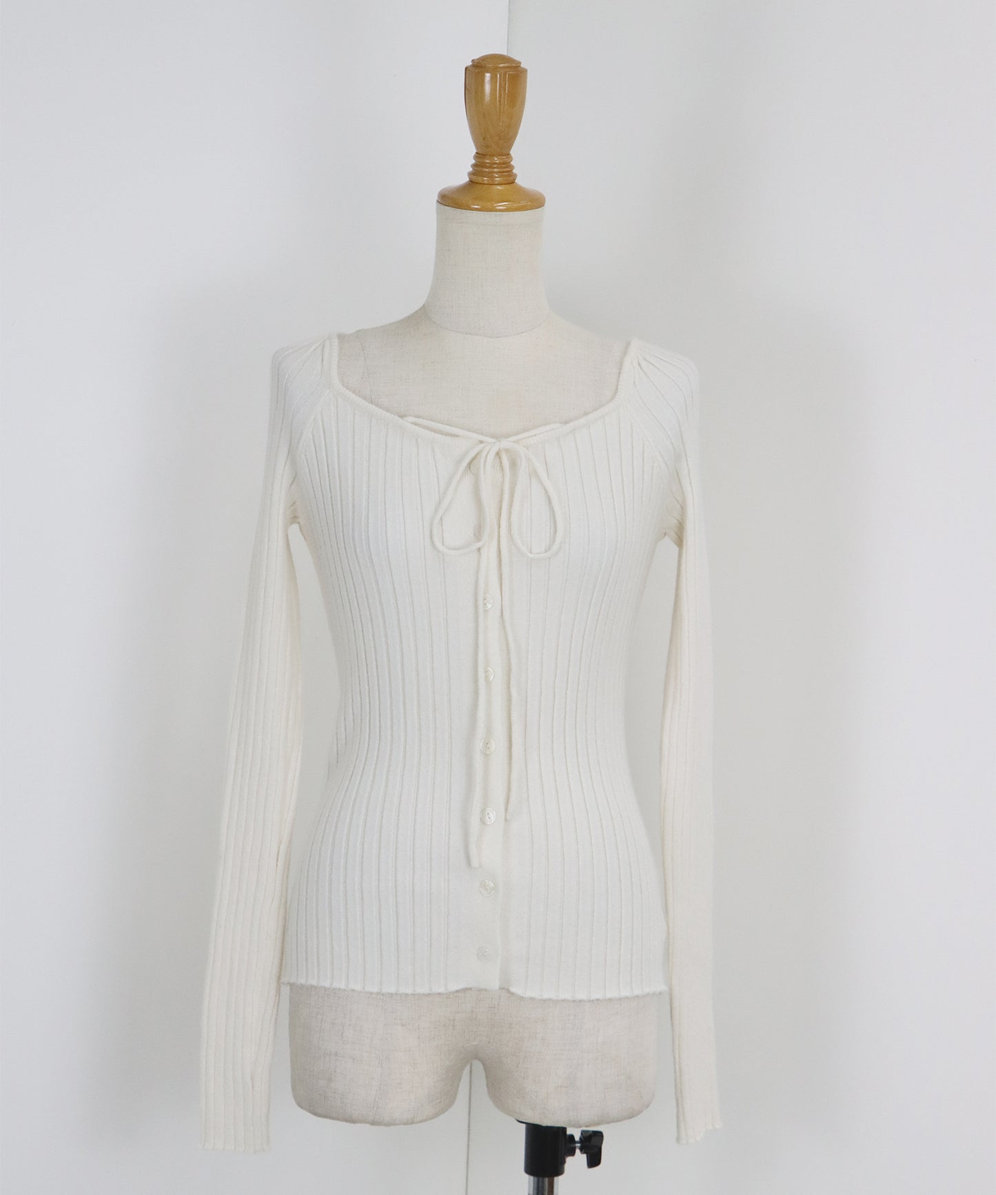 リボンチョーカーリブニット