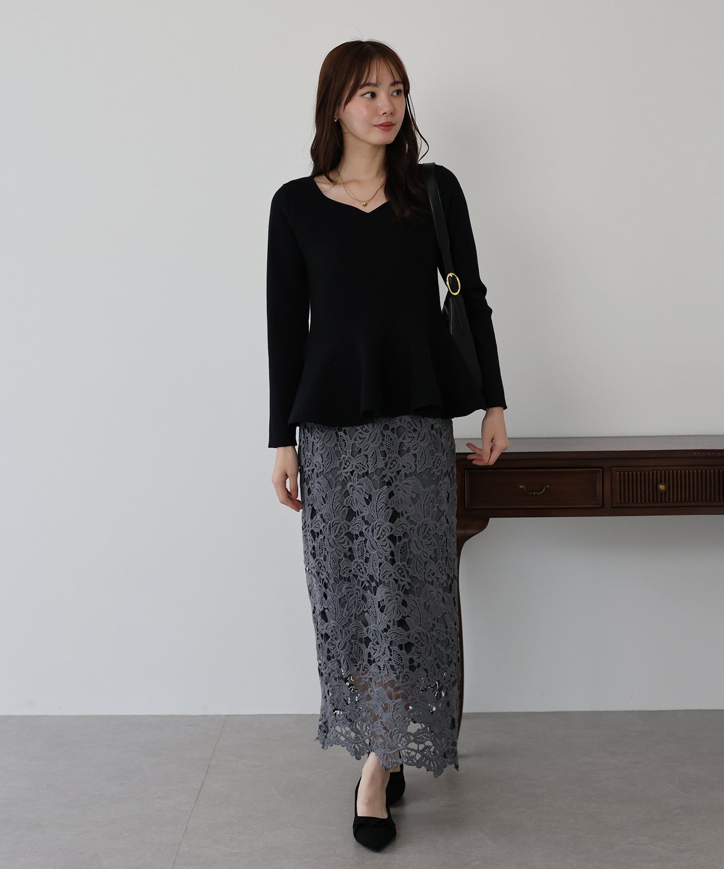 【早割5％OFF】ハートネックペプラムニット