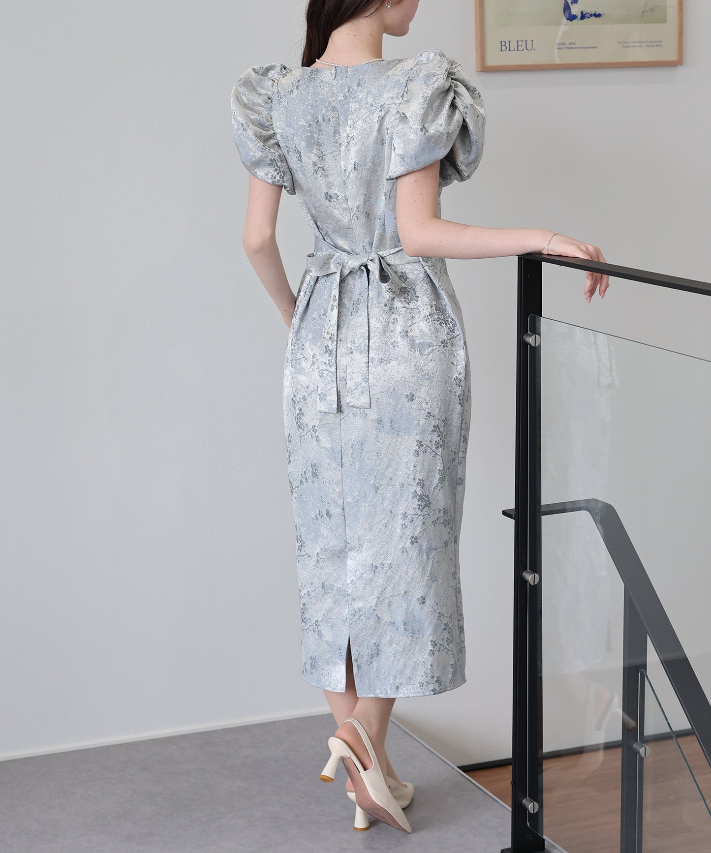 フラワー刺繍ハートネックベロアワンピース