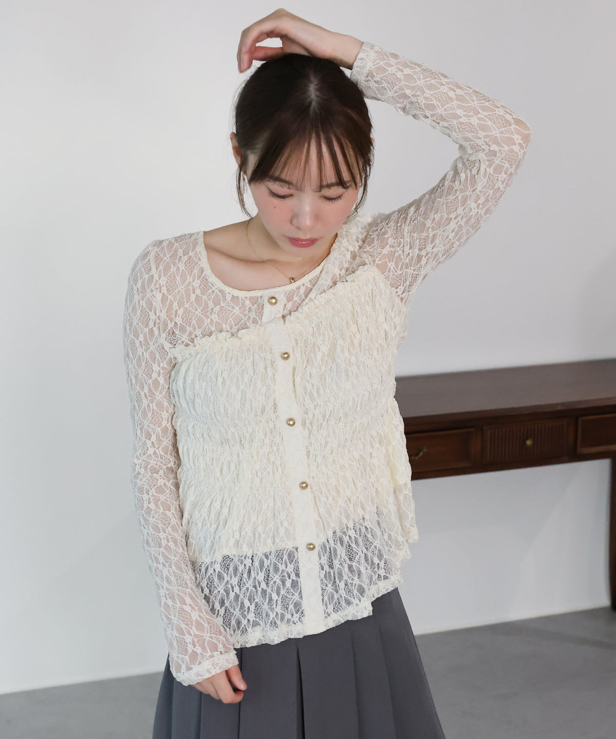 【早割5％OFF】レースペプラムシャーリングトップス【メール便】