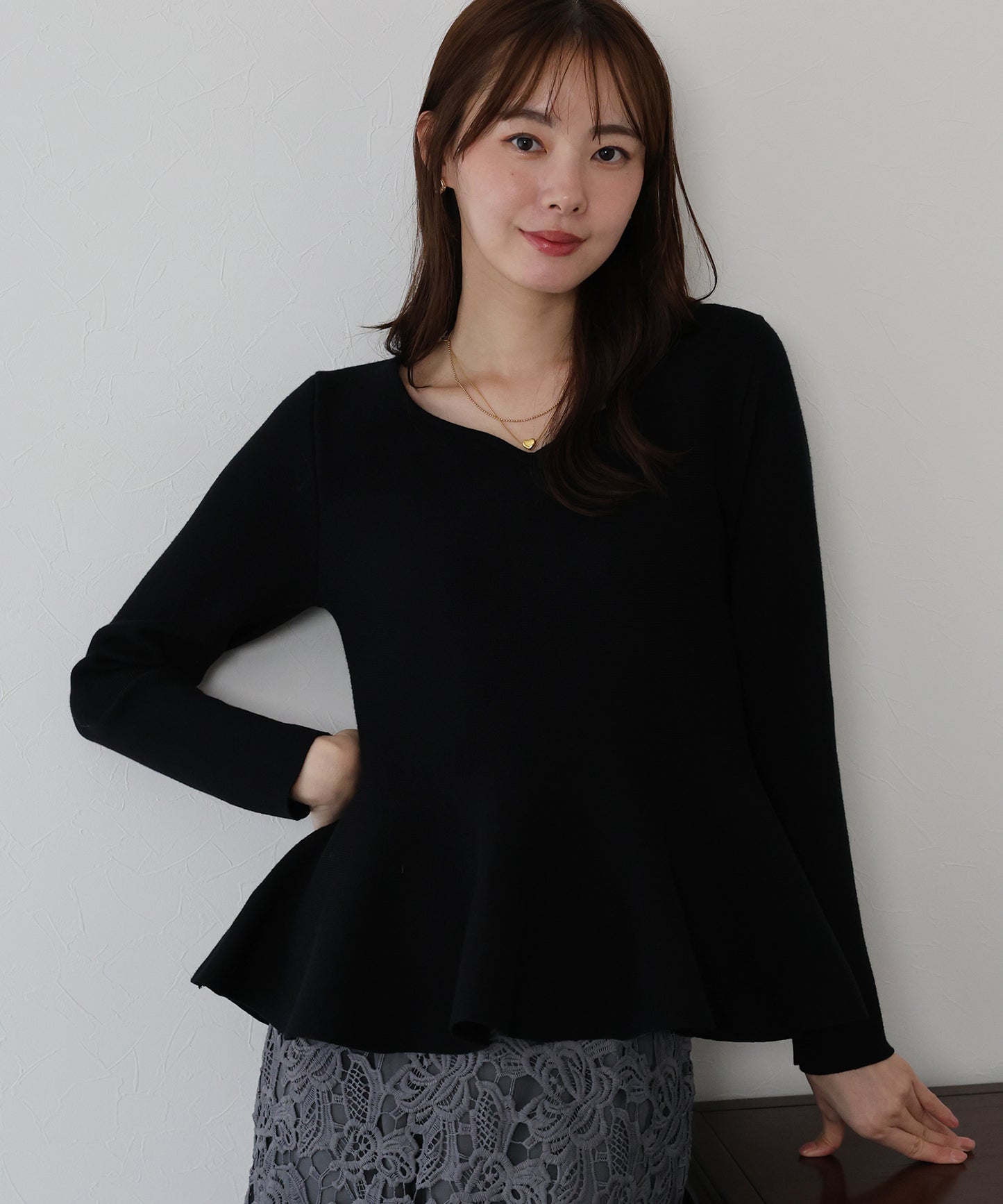 【早割5％OFF】ハートネックペプラムニット