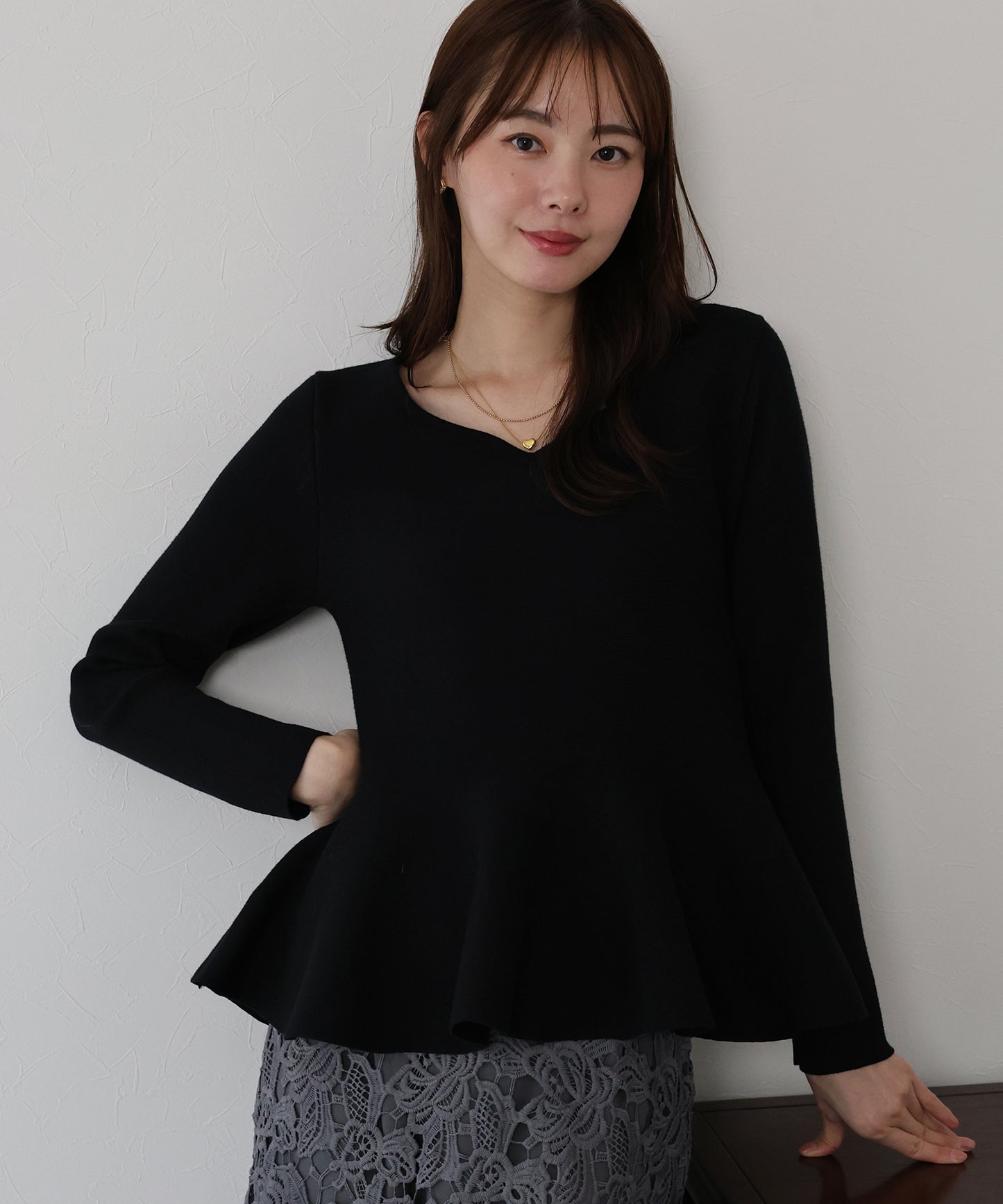 【TIME SALE】ハートネックペプラムニット