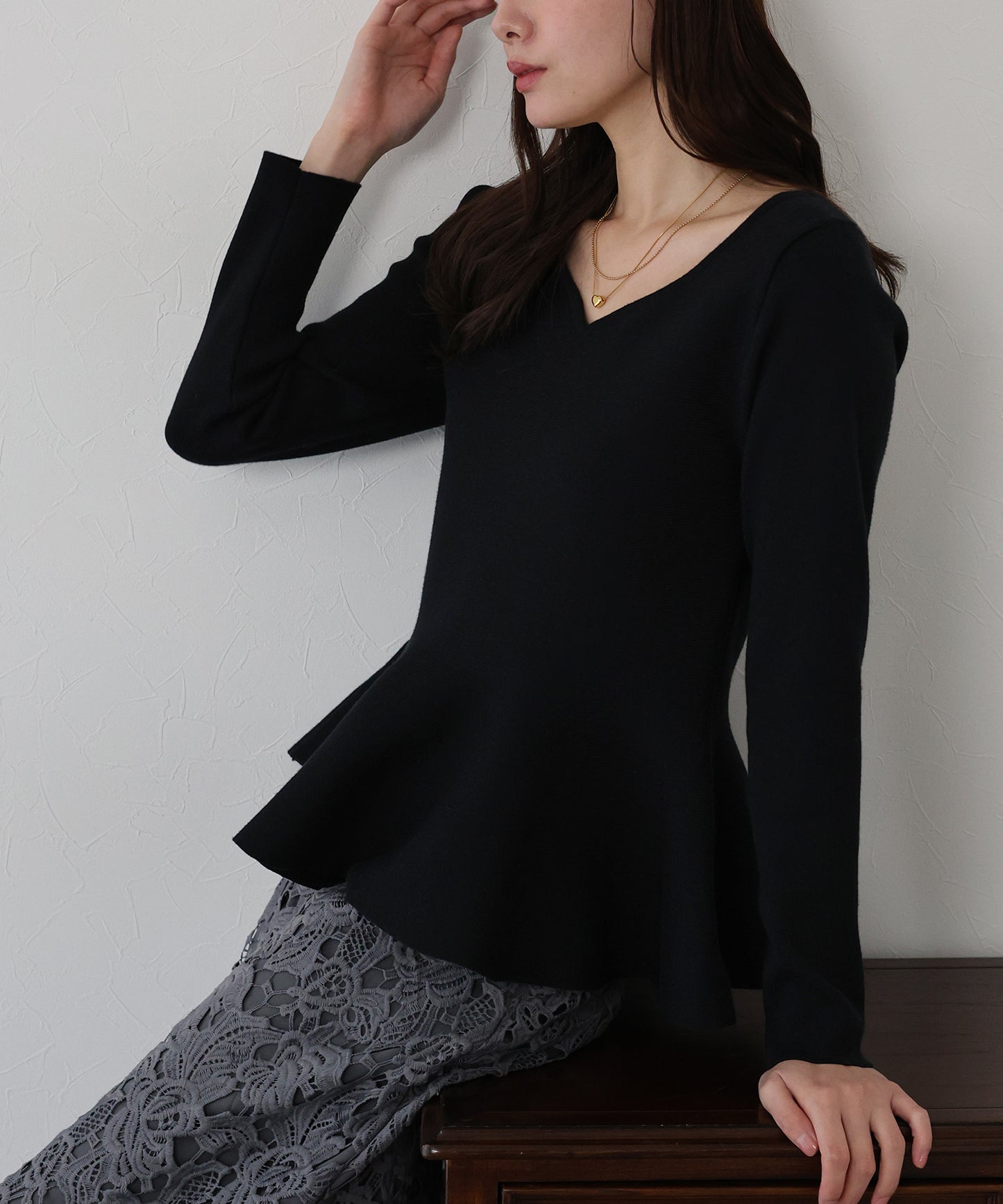 【TIME SALE】ハートネックペプラムニット