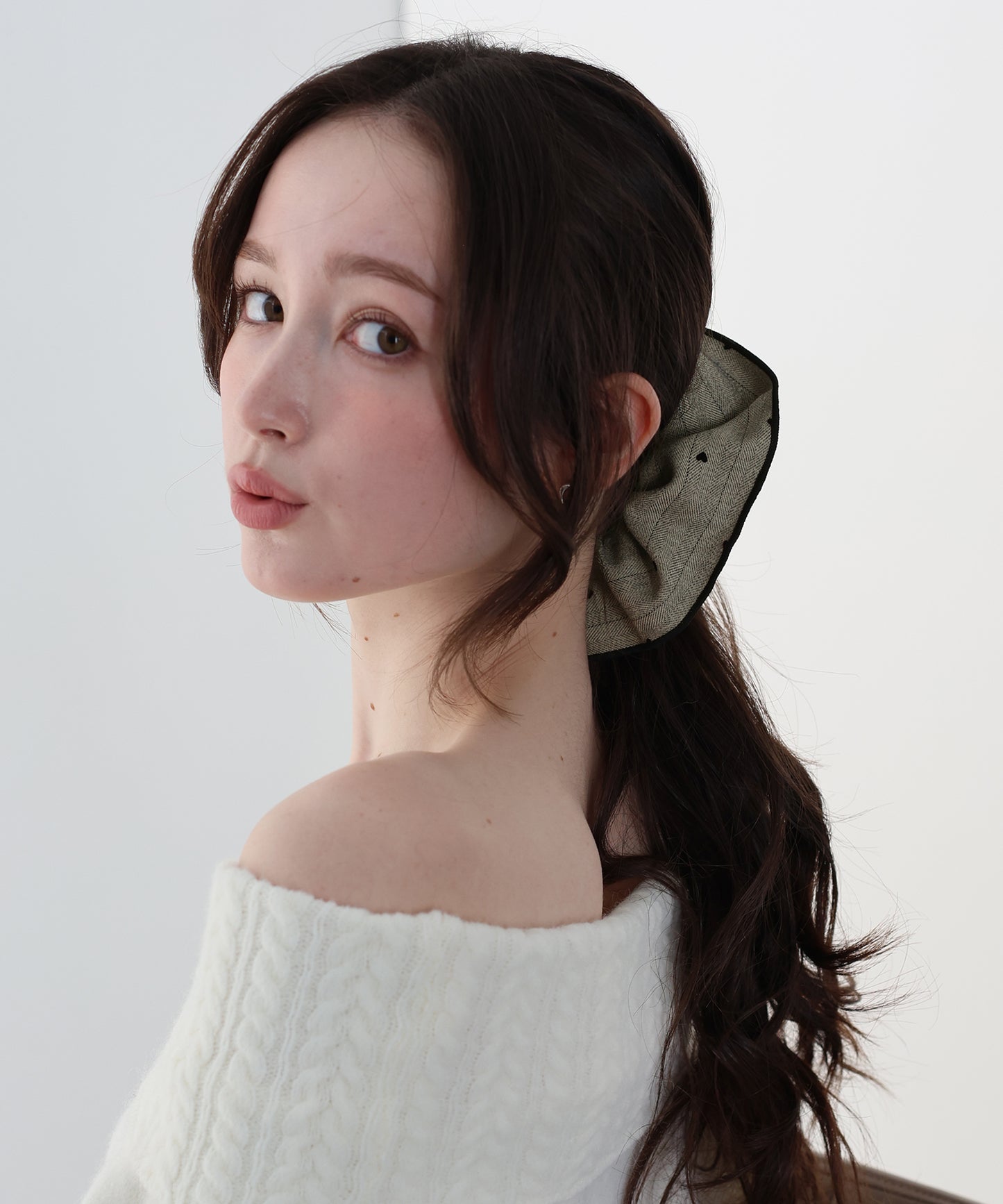 【早割5％OFF】ハートフロッキーストライプシュシュ【ネコポス】