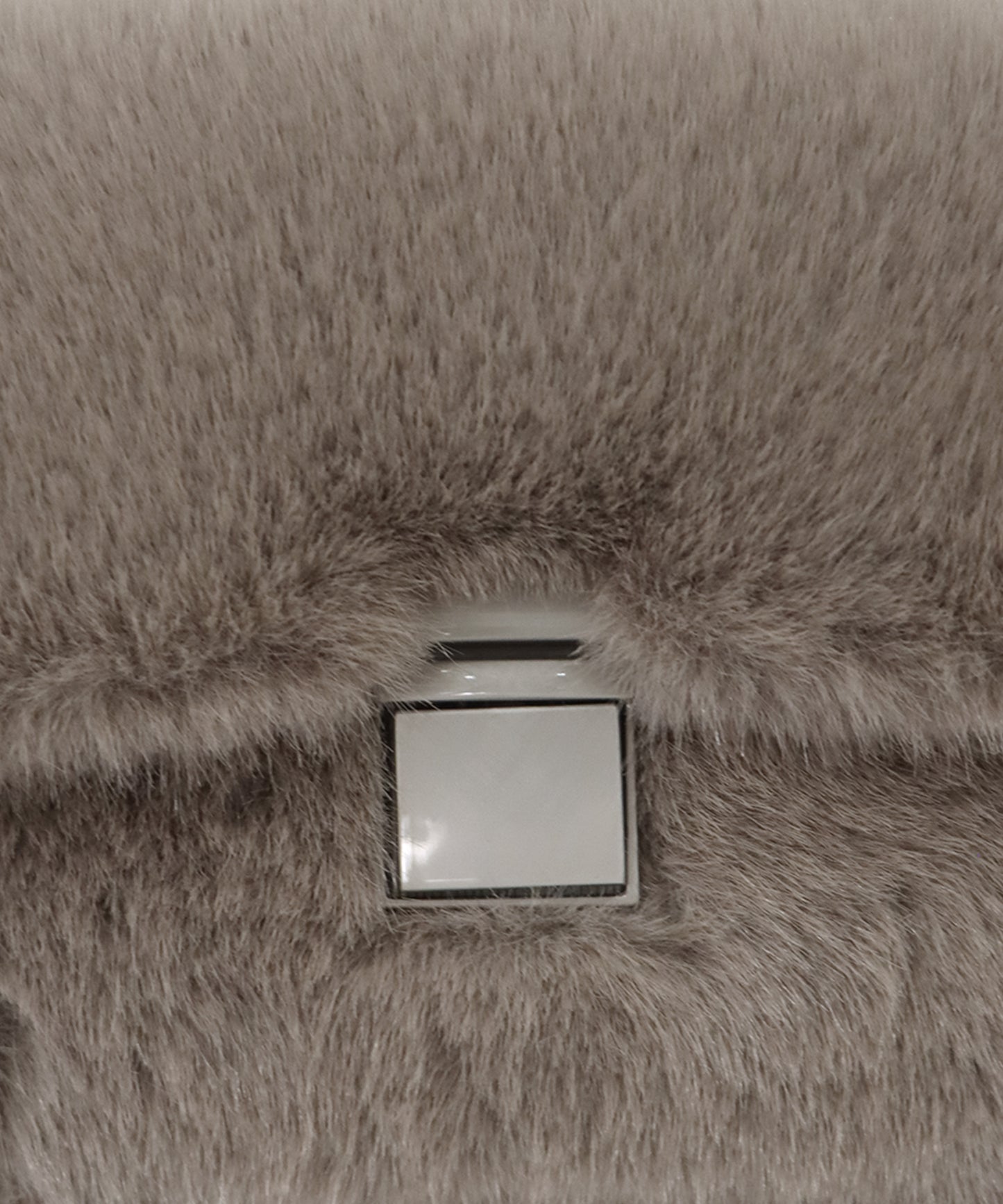 ファースクエアバッグ