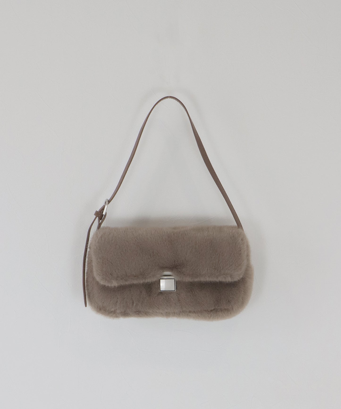 ファースクエアバッグ