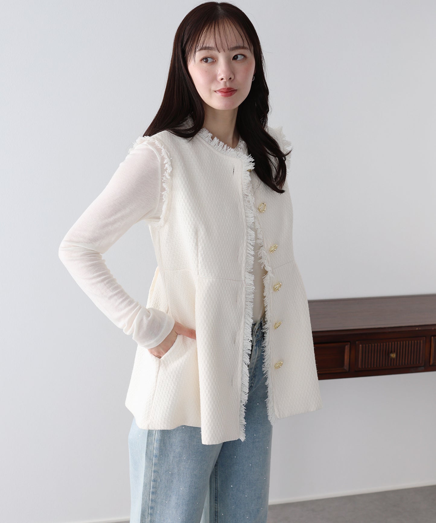 ツイードペプラムフォルムジレ