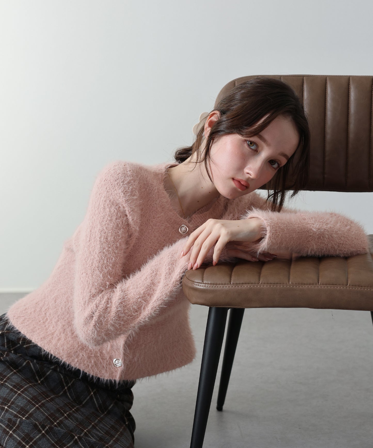 【早割5％OFF】シャギーペプラムカーディガン