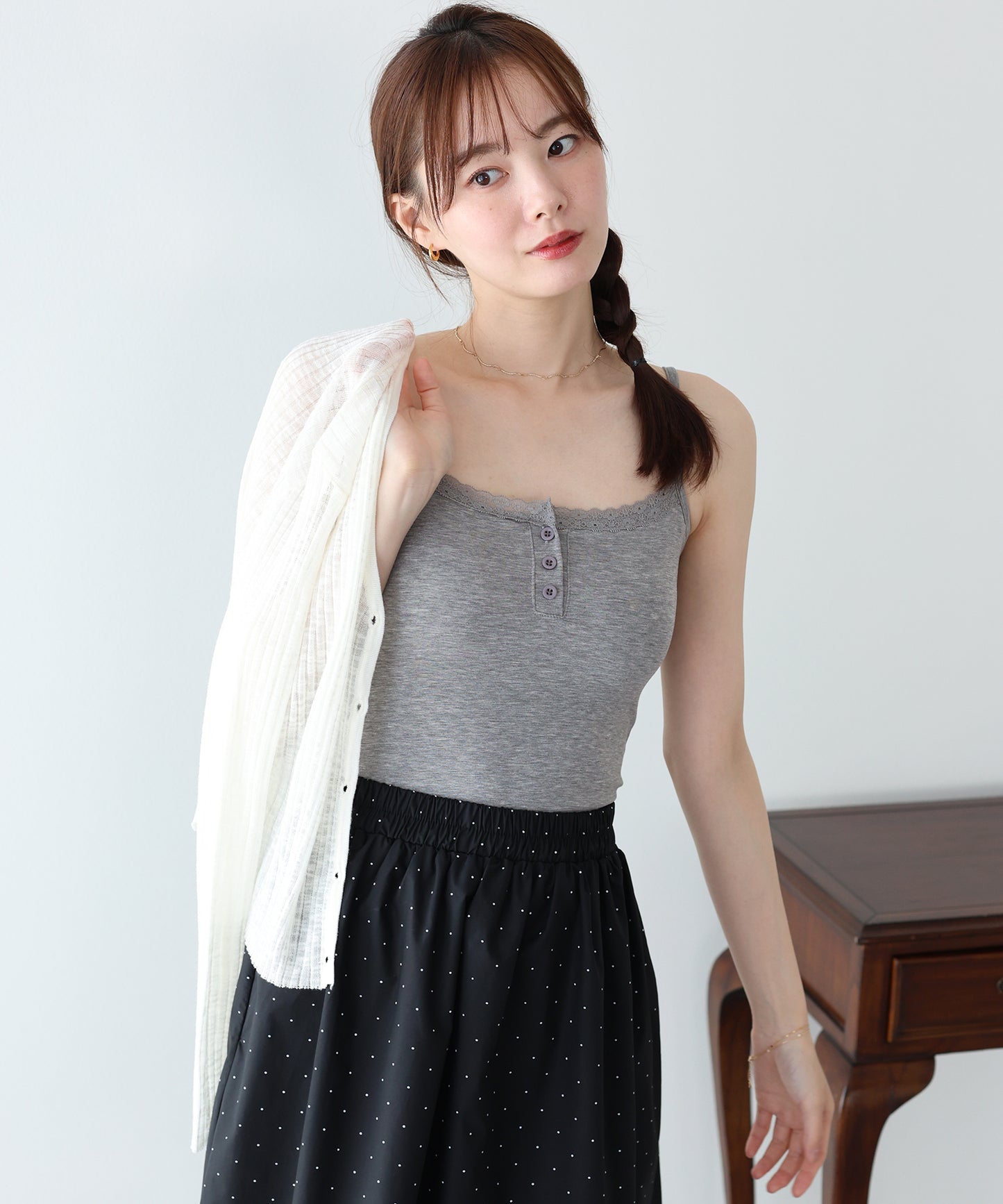 【早割5％OFF】ヘンリーネックレースキャミソール【メール便】