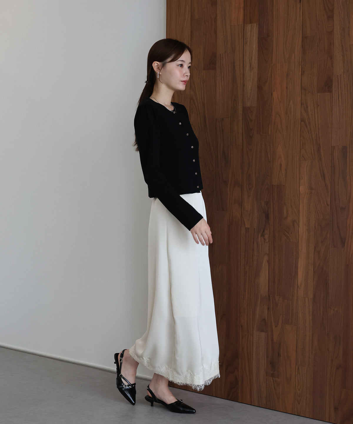 ヘムレースサテンスカート