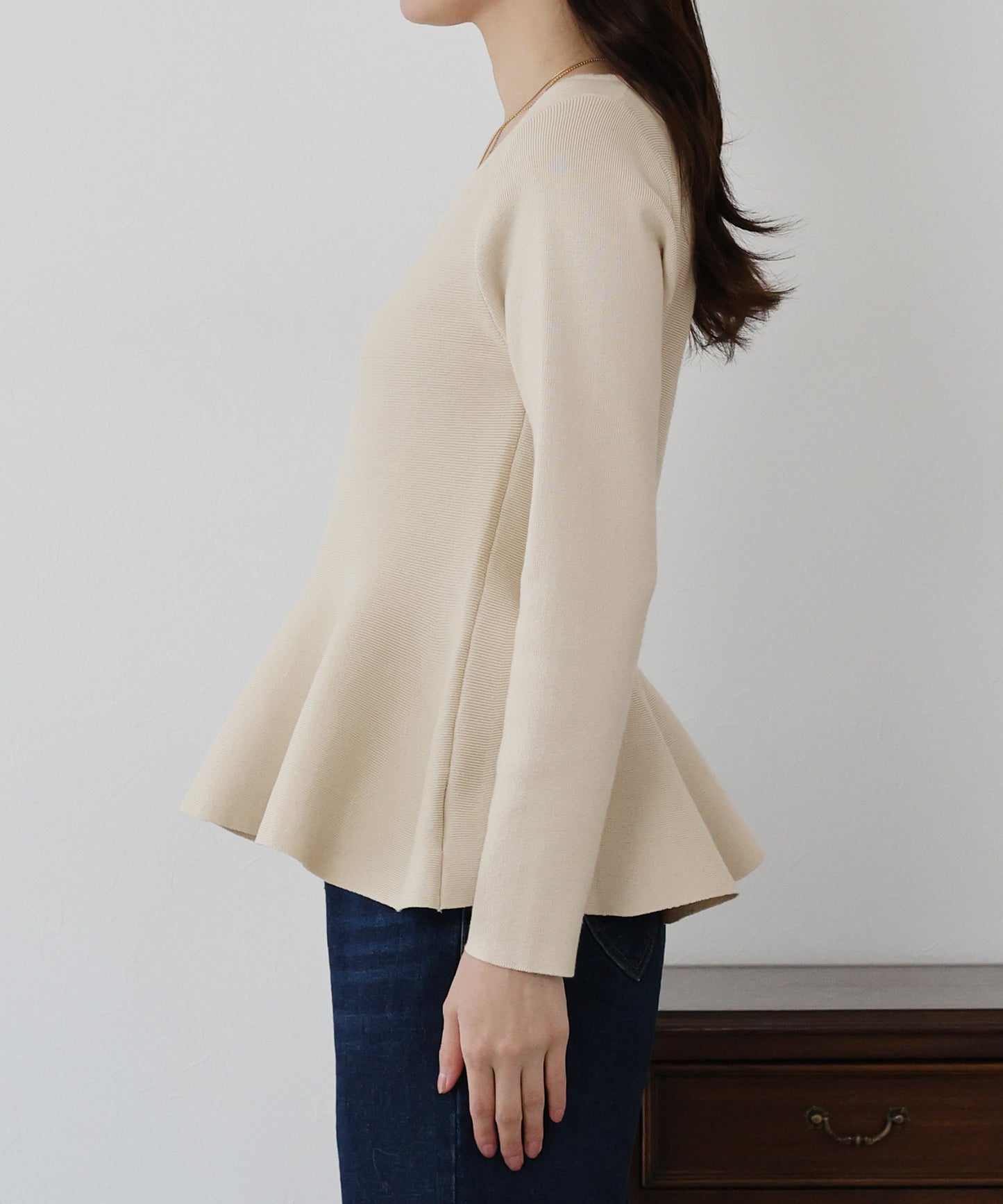 【TIME SALE】ハートネックペプラムニット