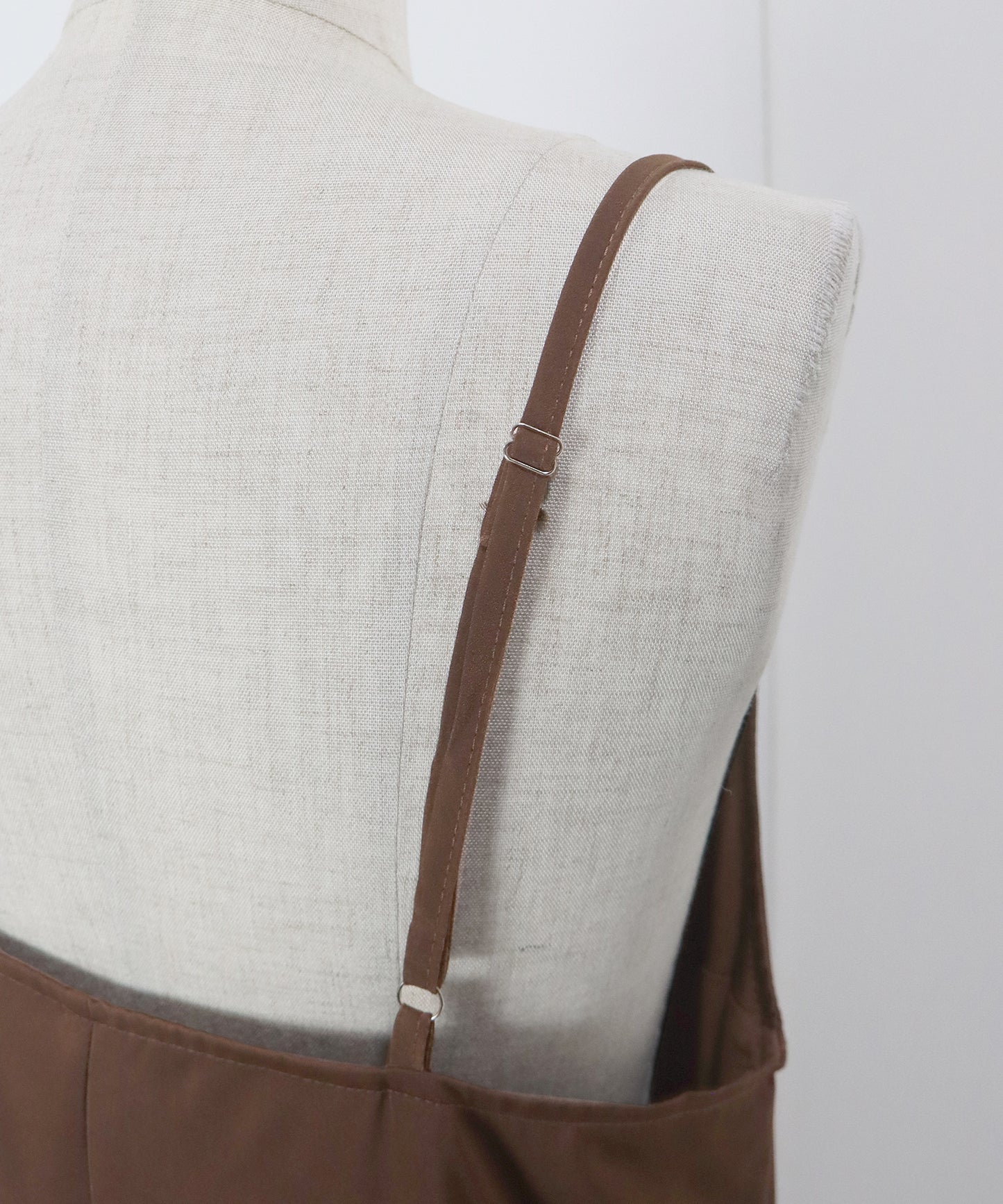 サテンレースキャミワンピース