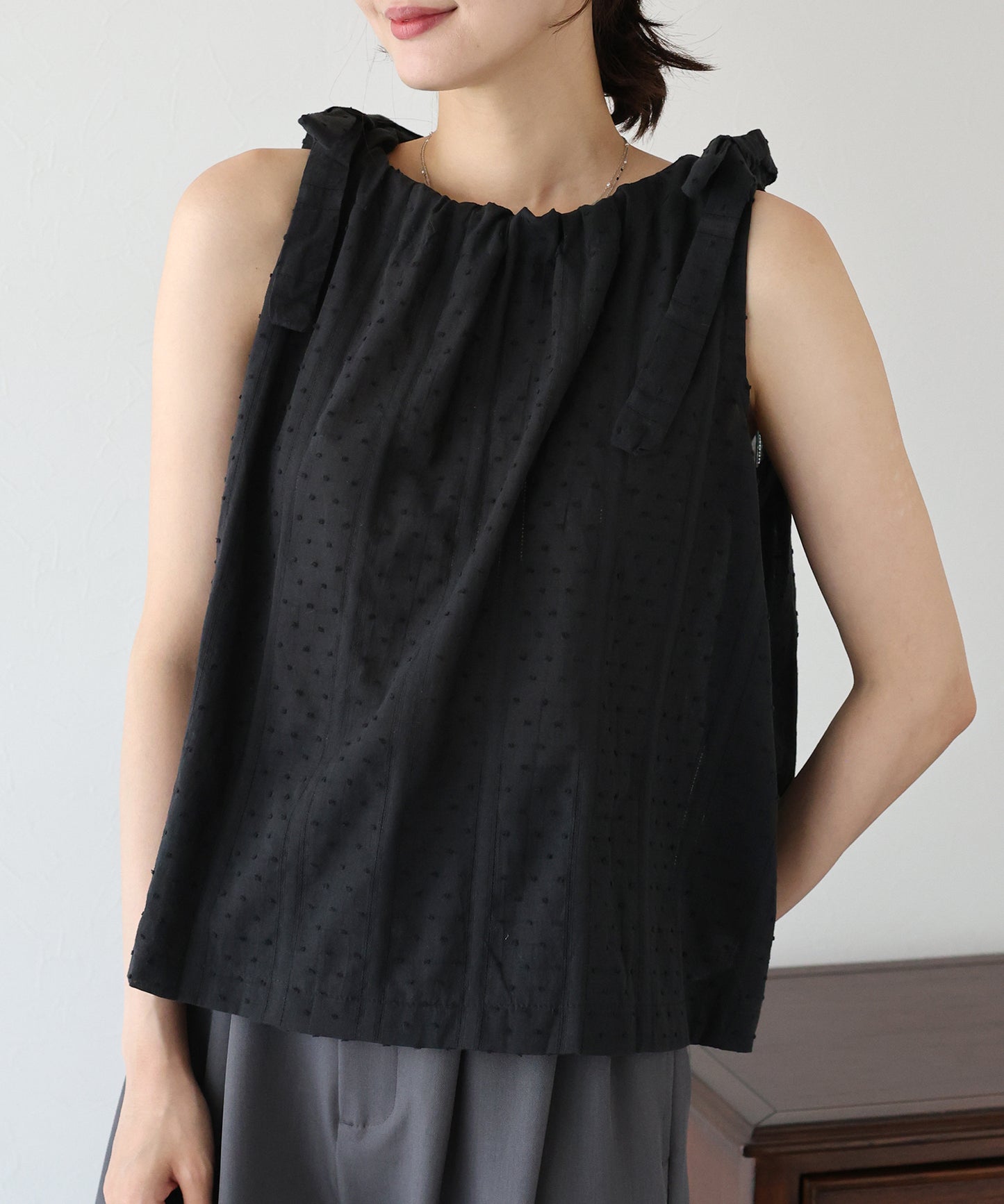 【SALE】ドットジャガードリボンブラウス