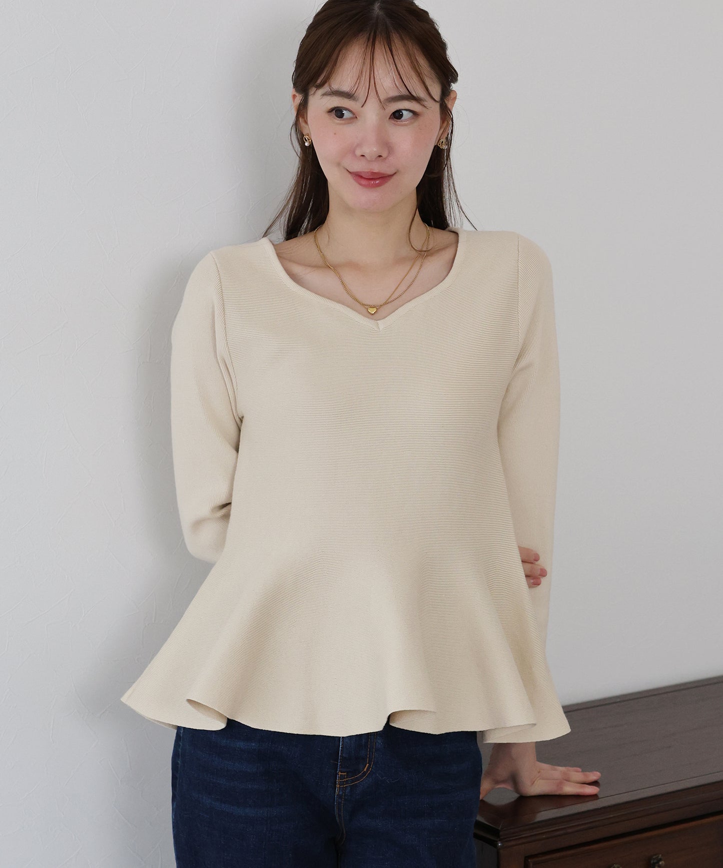 【TIME SALE】ハートネックペプラムニット