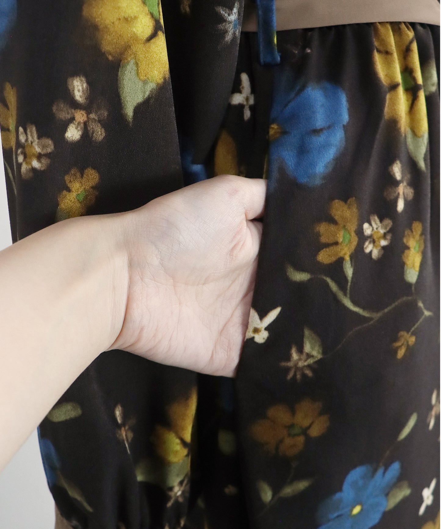 【SALE】リボンフロッキーワンピース