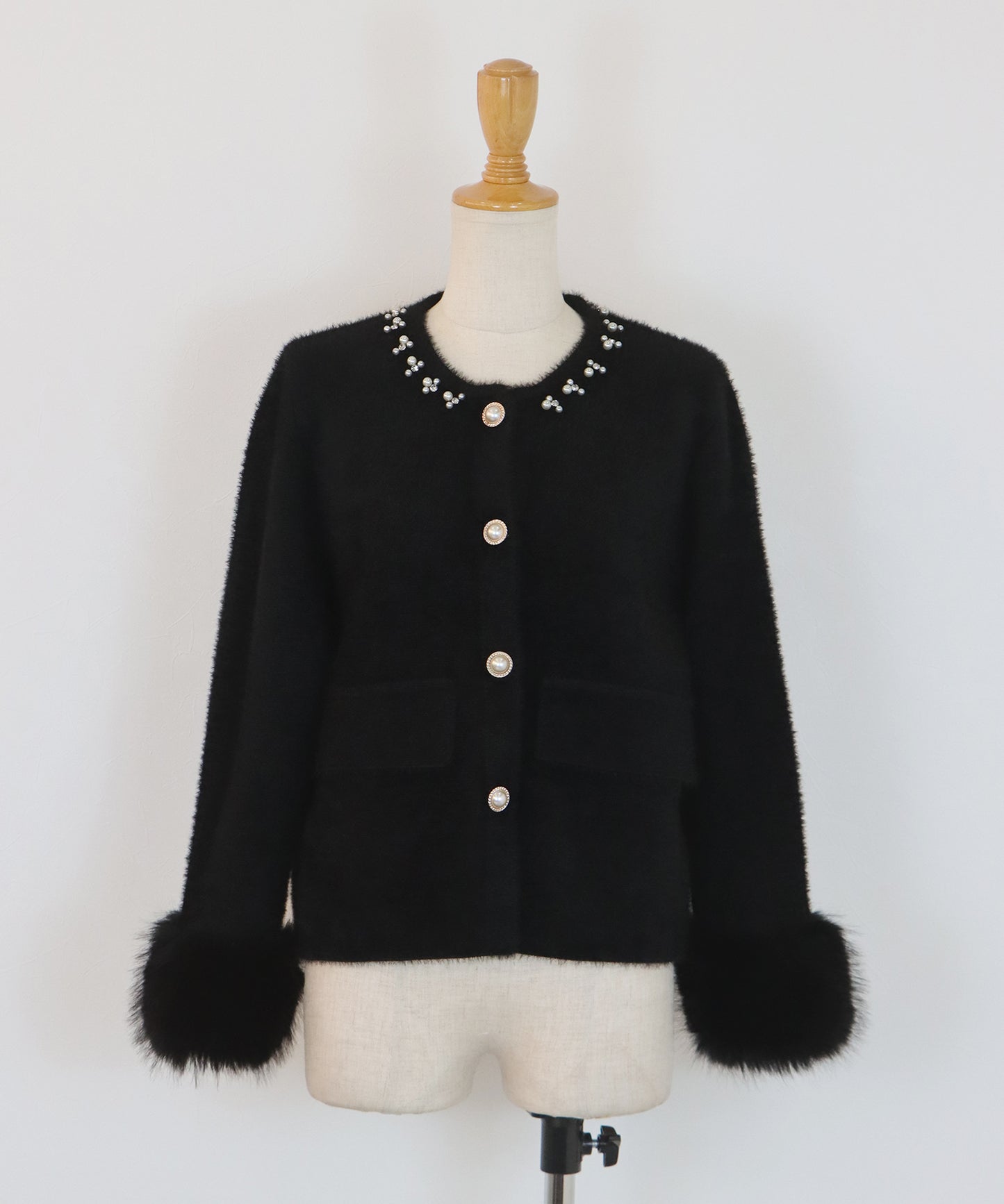 【早割5％OFF】袖ファーパールビジュージャケット