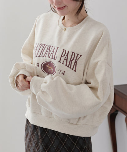 【早割5％OFF】裏起毛ディア刺繍スウェット