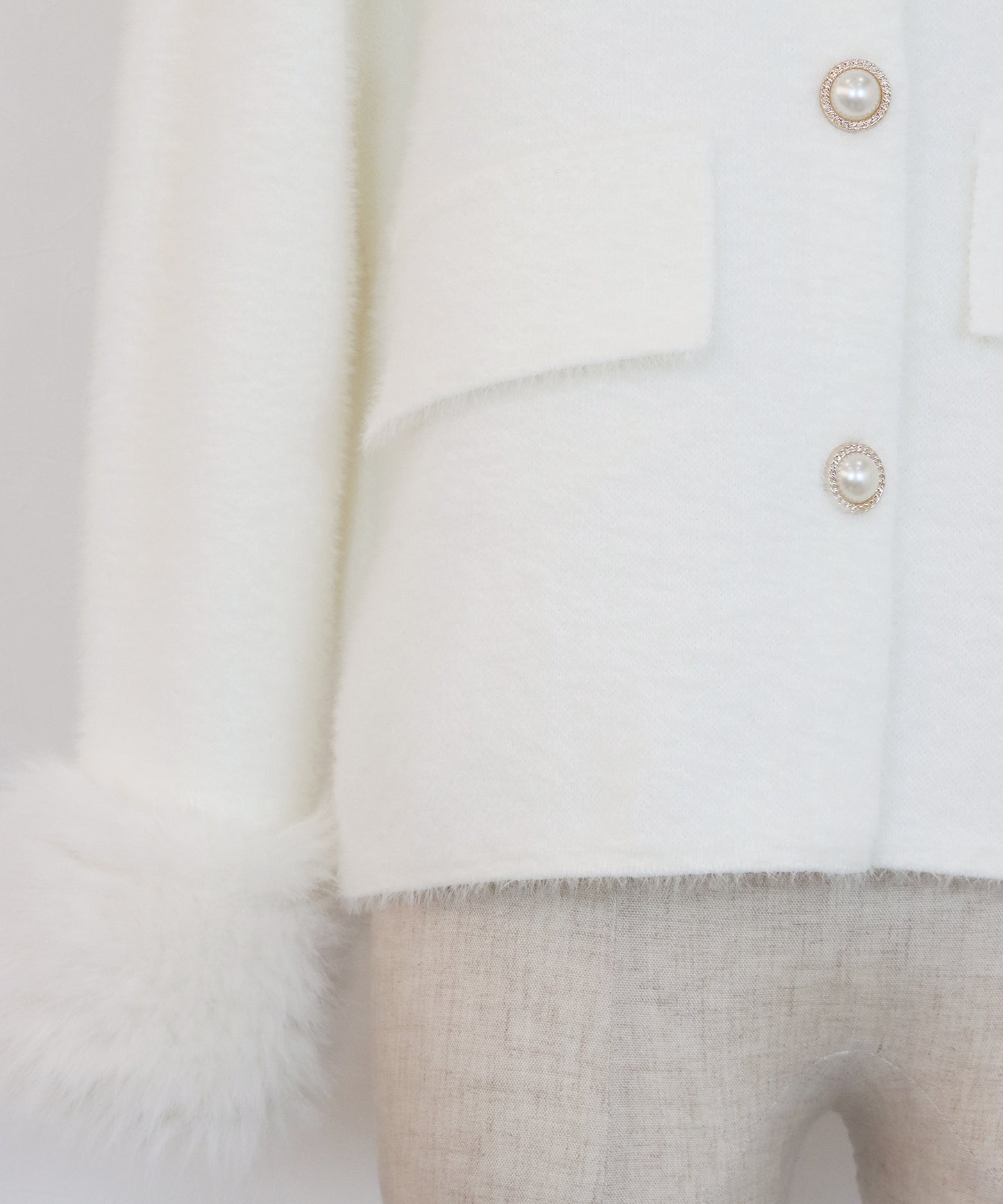 【早割5％OFF】袖ファーパールビジュージャケット