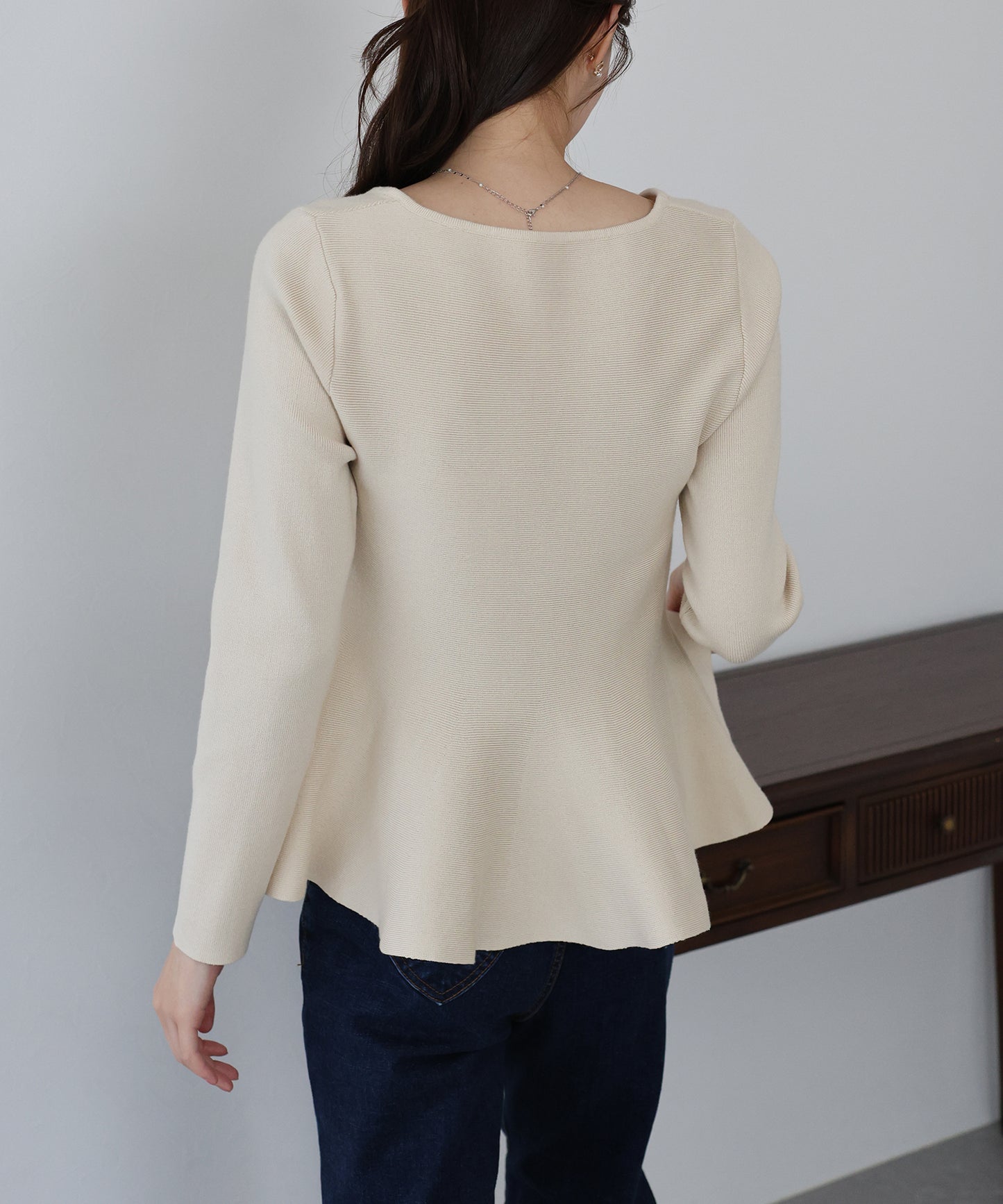 【早割5％OFF】ハートネックペプラムニット
