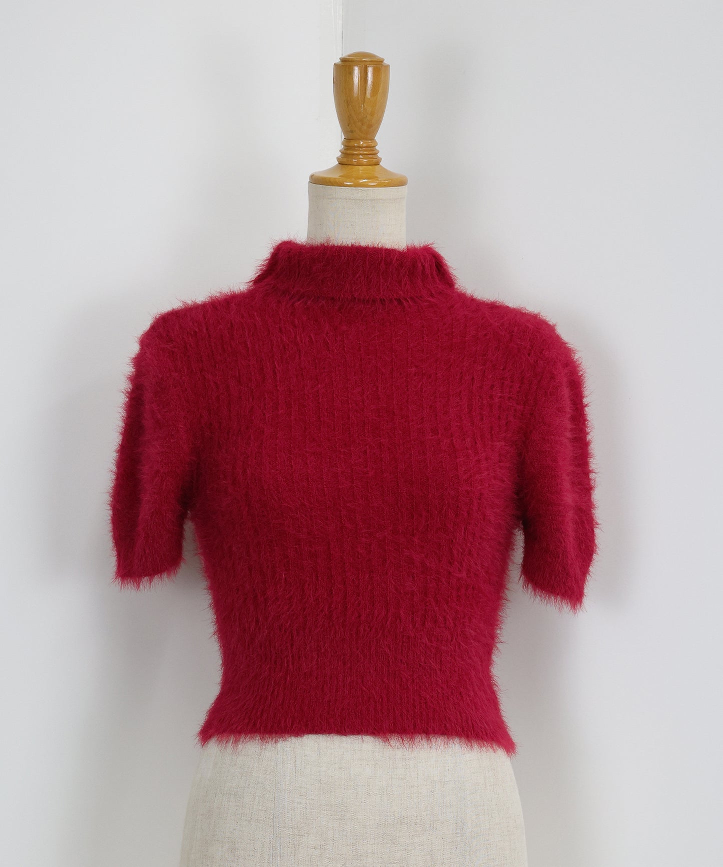 ハイネックシャギーニット