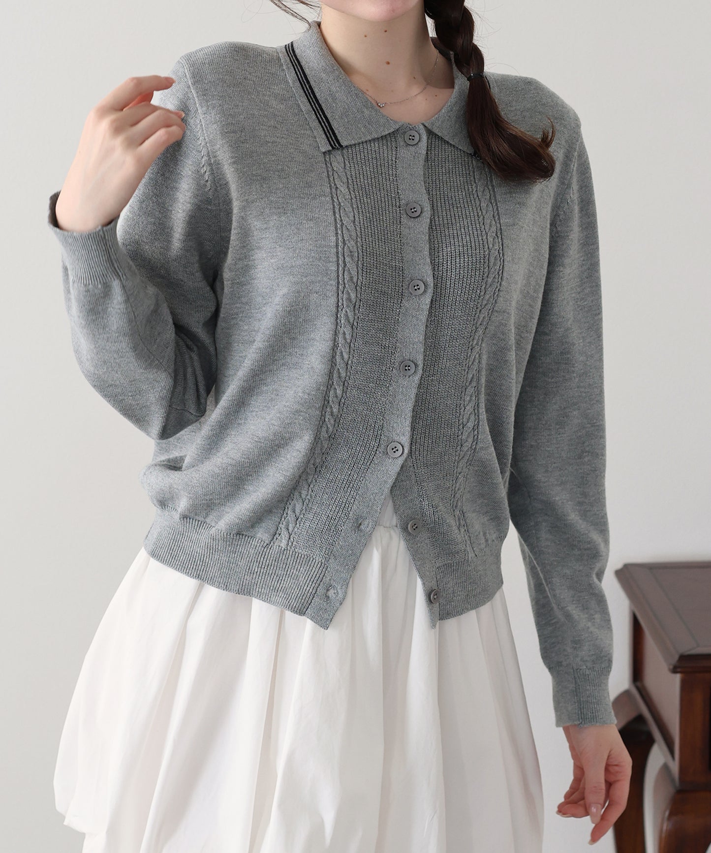 【早割5％OFF】ポロ襟ケーブルニットカーディガン