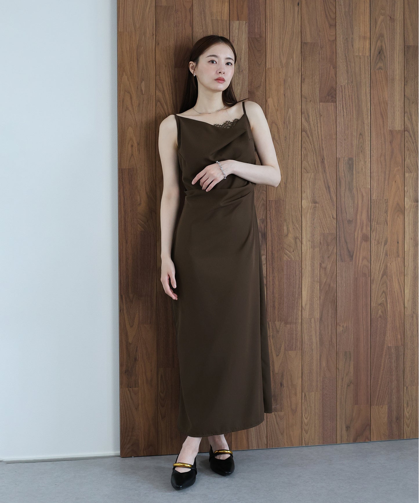 【早割5％OFF】レースドレープキャミワンピース