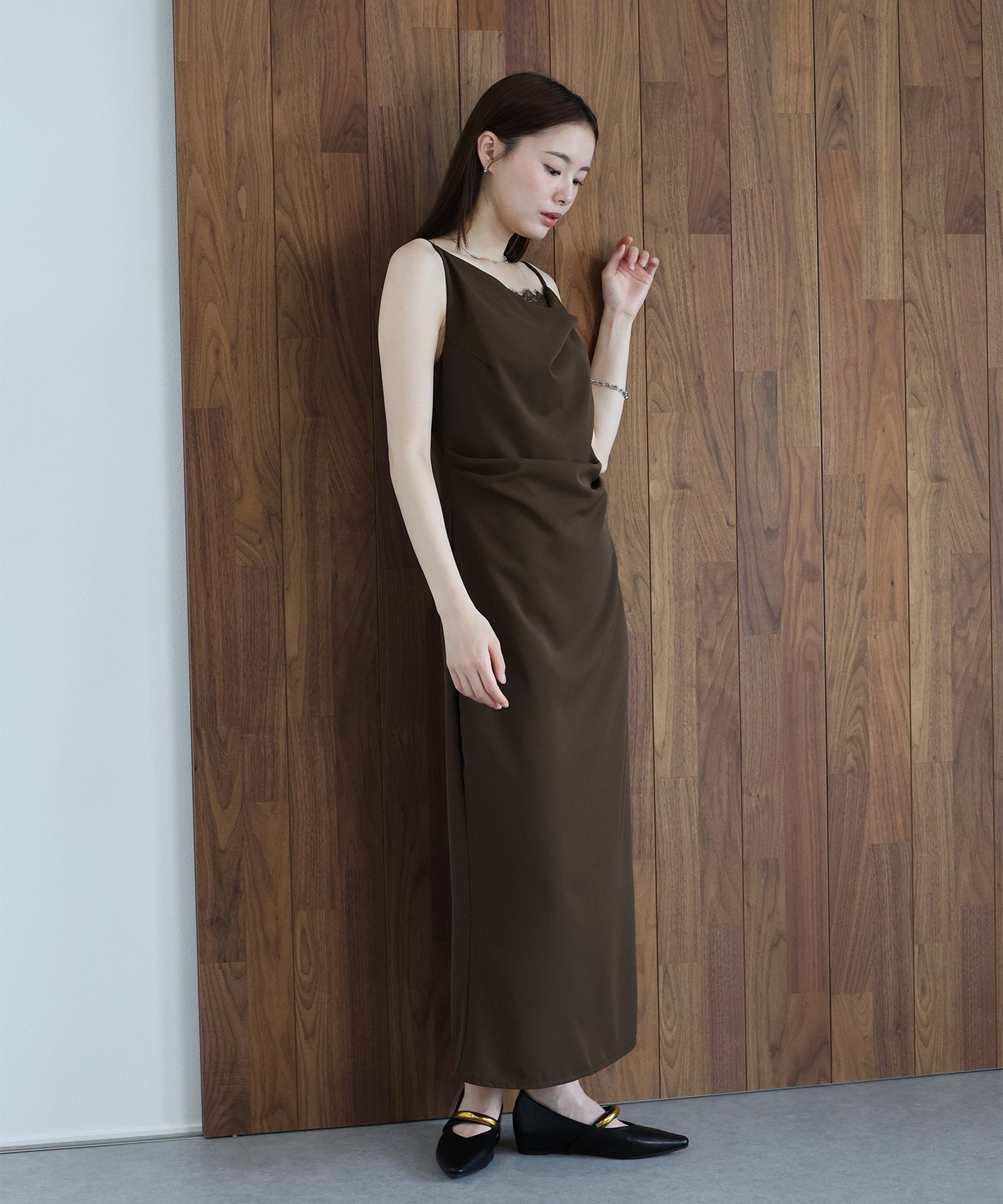 【早割5％OFF】レースドレープキャミワンピース