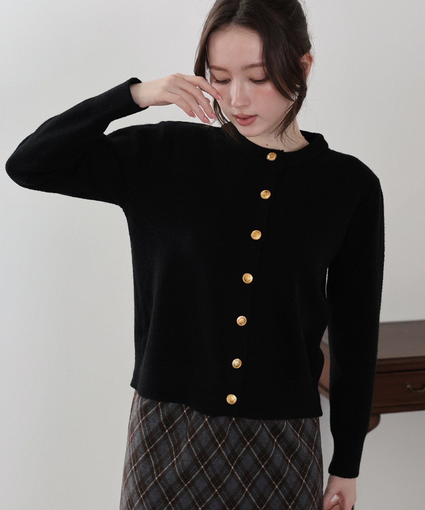 【早割5％OFF】金ボタンクルーネックカーディガン