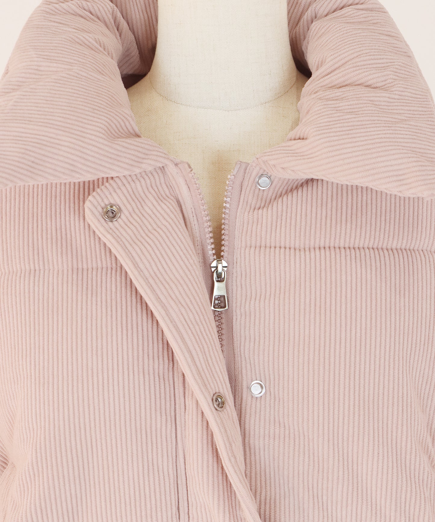 コーデュロイダウンジャケット