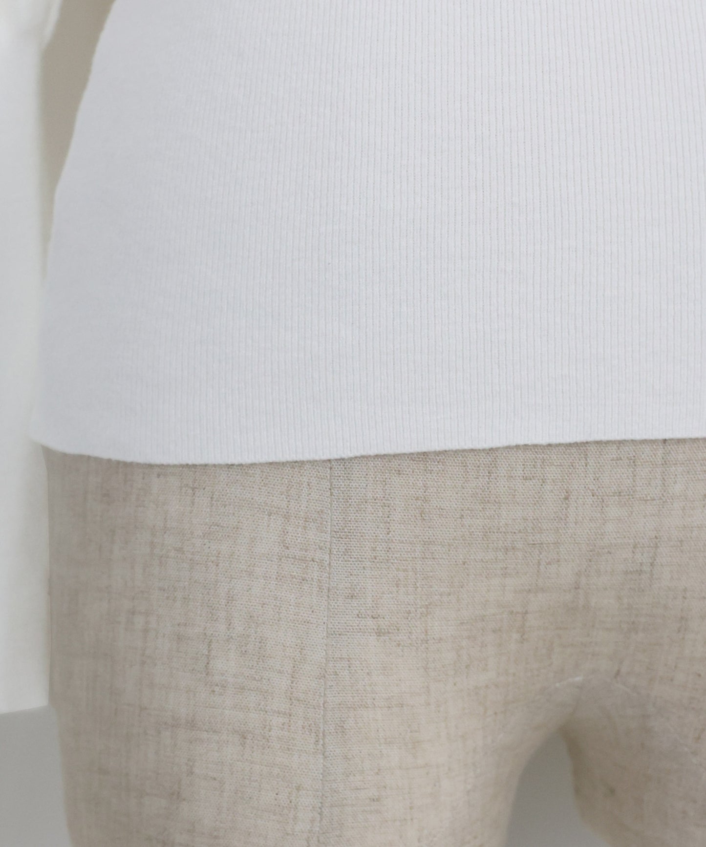 ボリュームパフスリーブニット