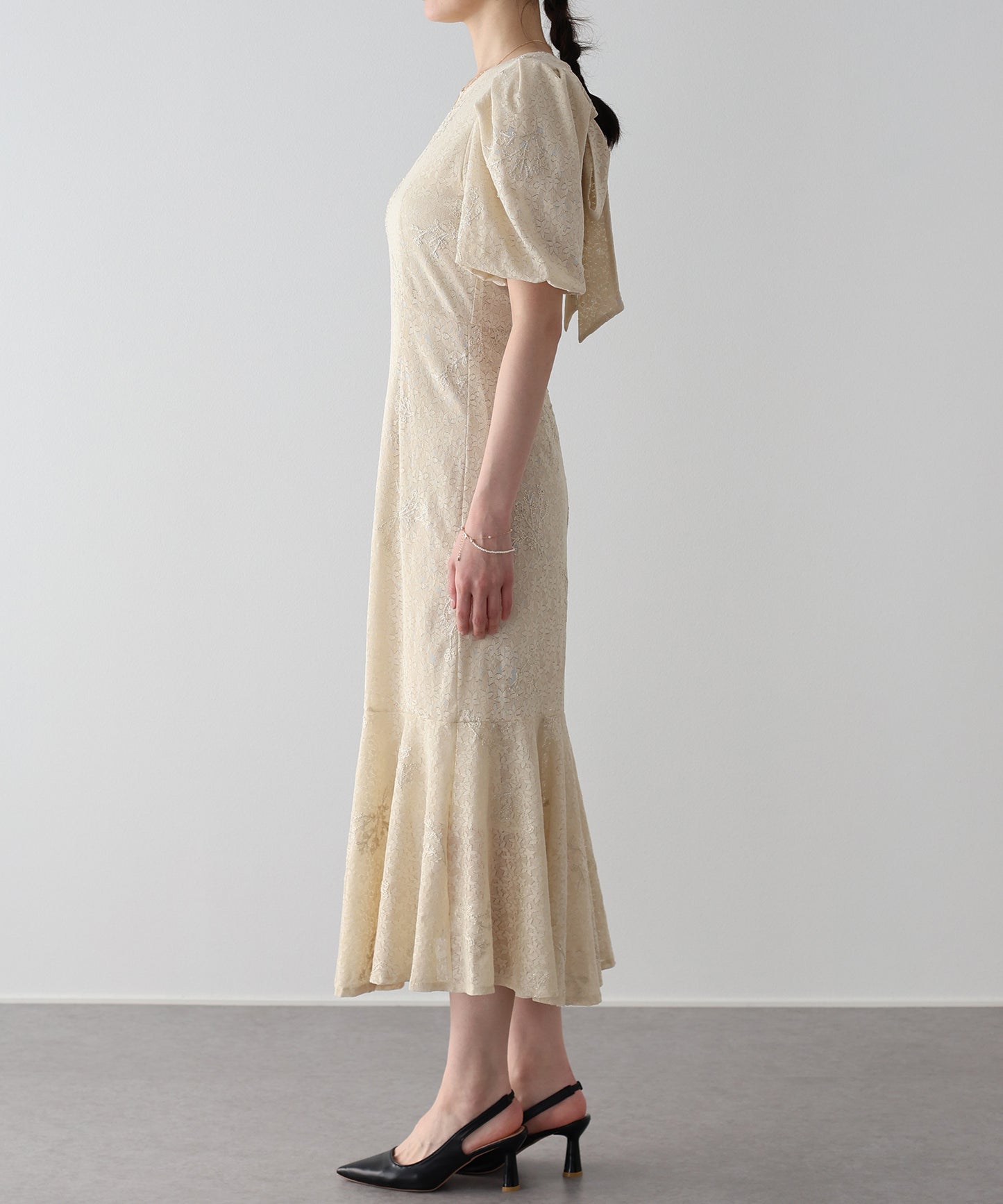 バックリボンマーメイドドレス