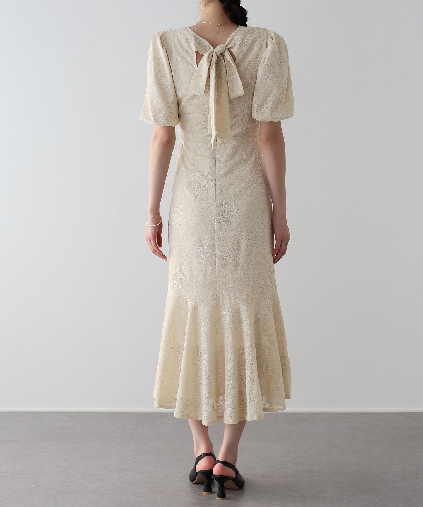 バックリボンマーメイドドレス