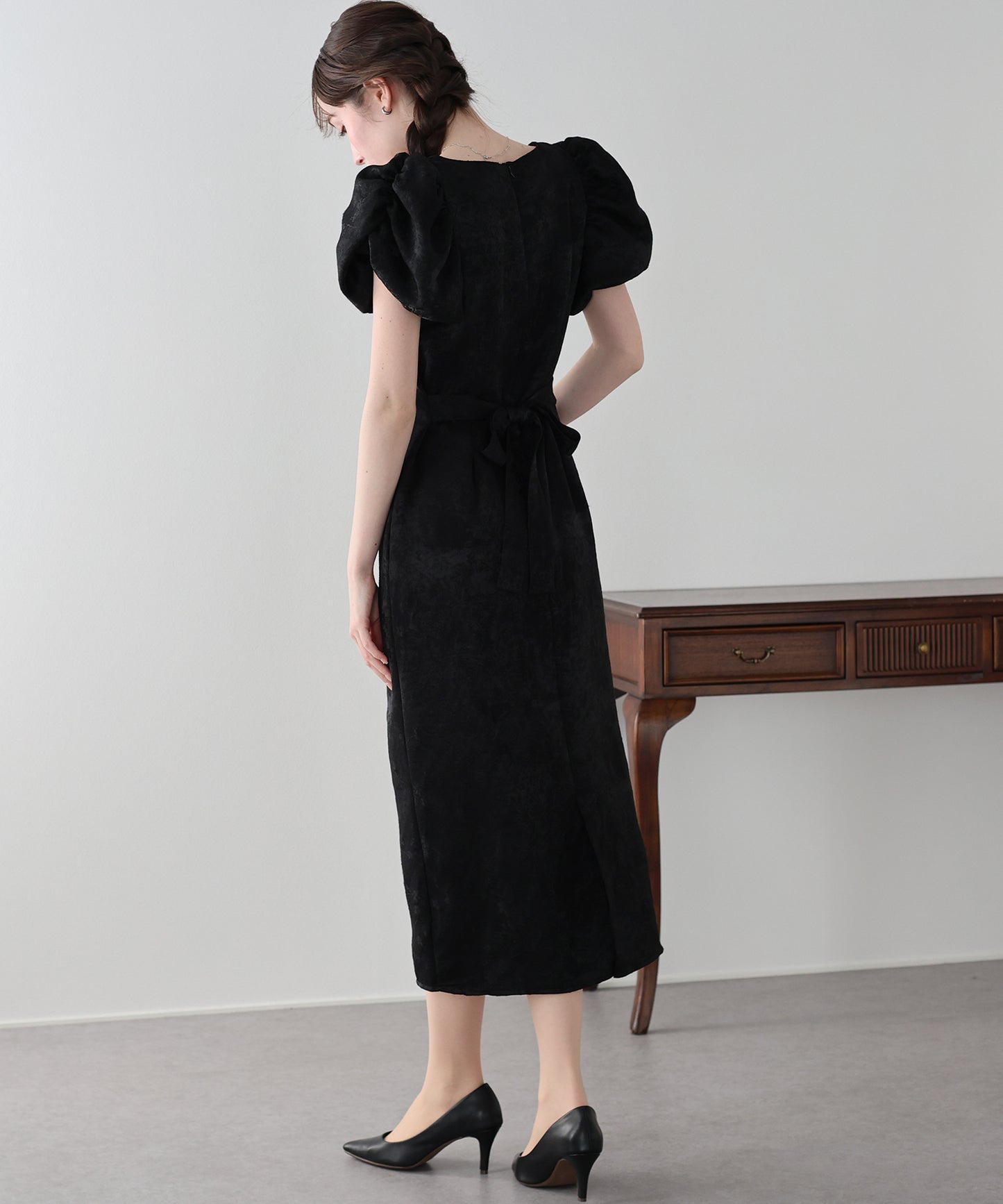 フラワー刺繍ハートネックベロアワンピース