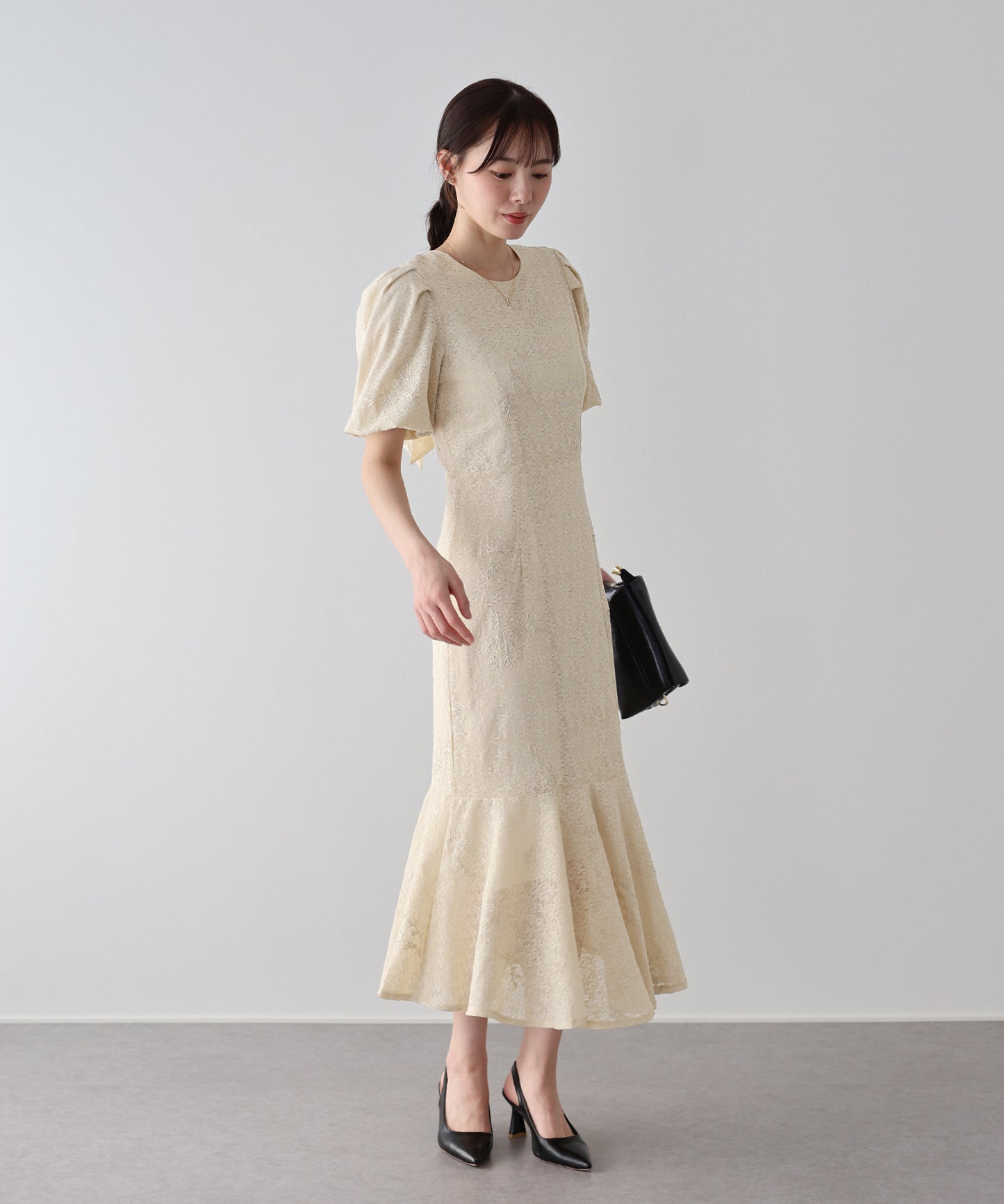 バックリボンマーメイドドレス