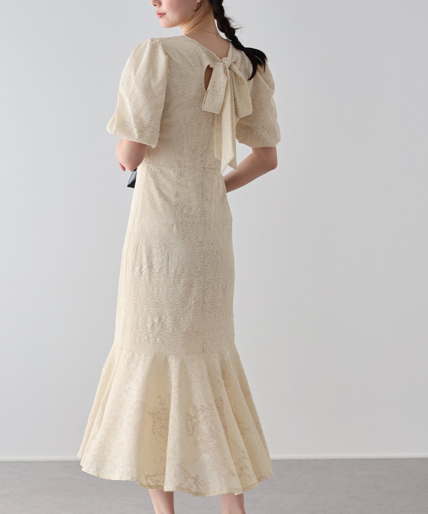 バックリボンマーメイドドレス