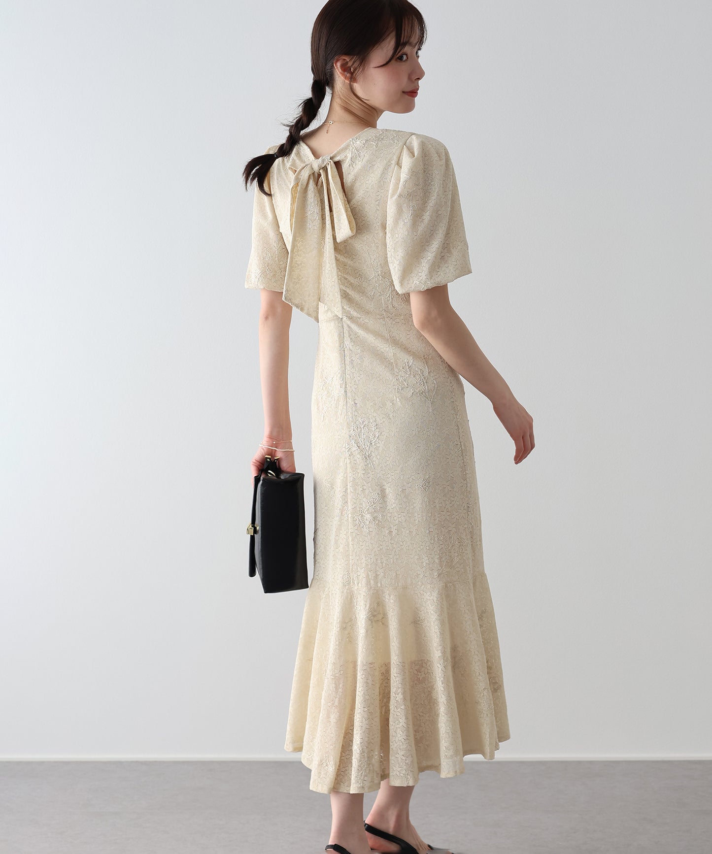 バックリボンマーメイドドレス