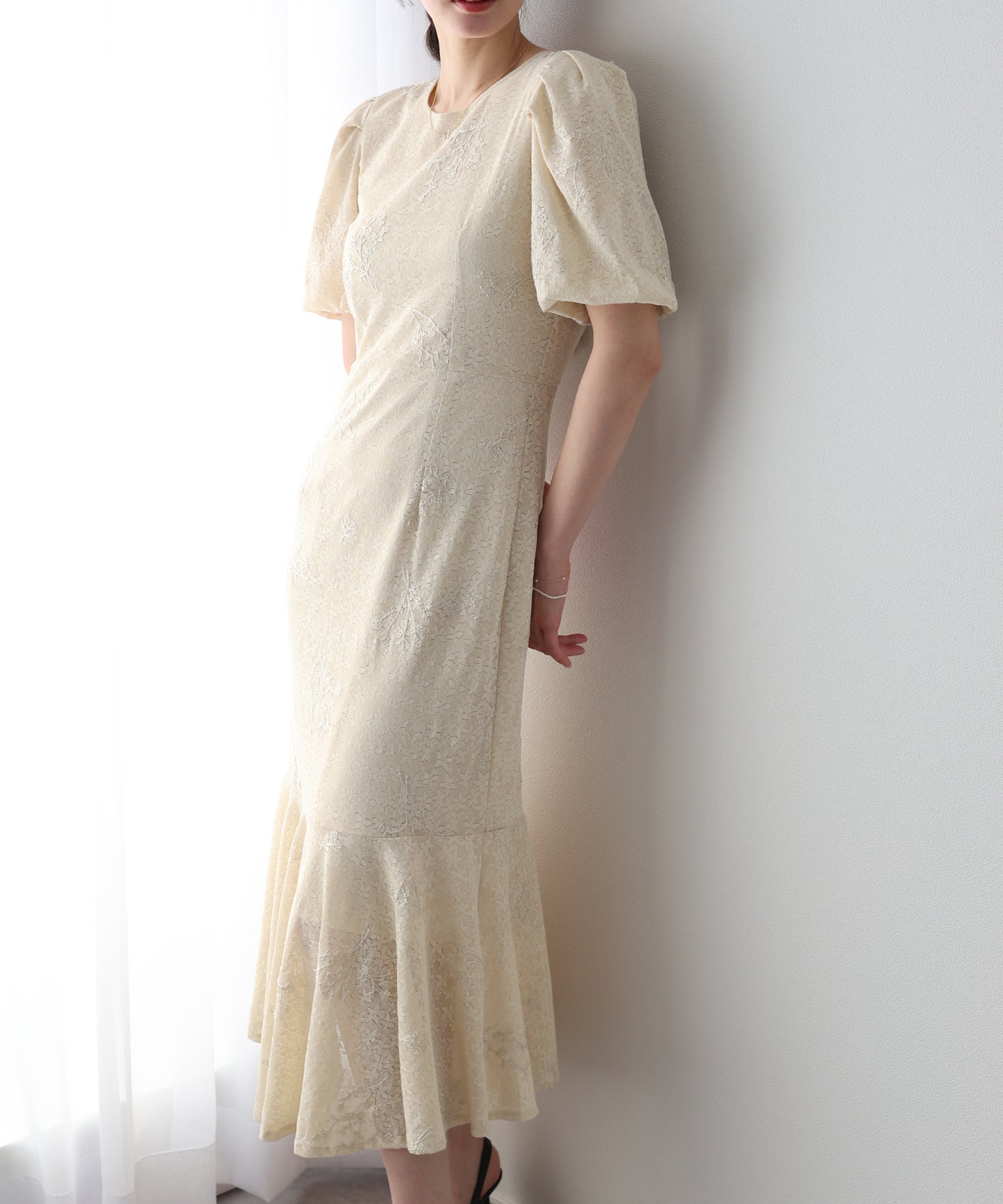 バックリボンマーメイドドレス