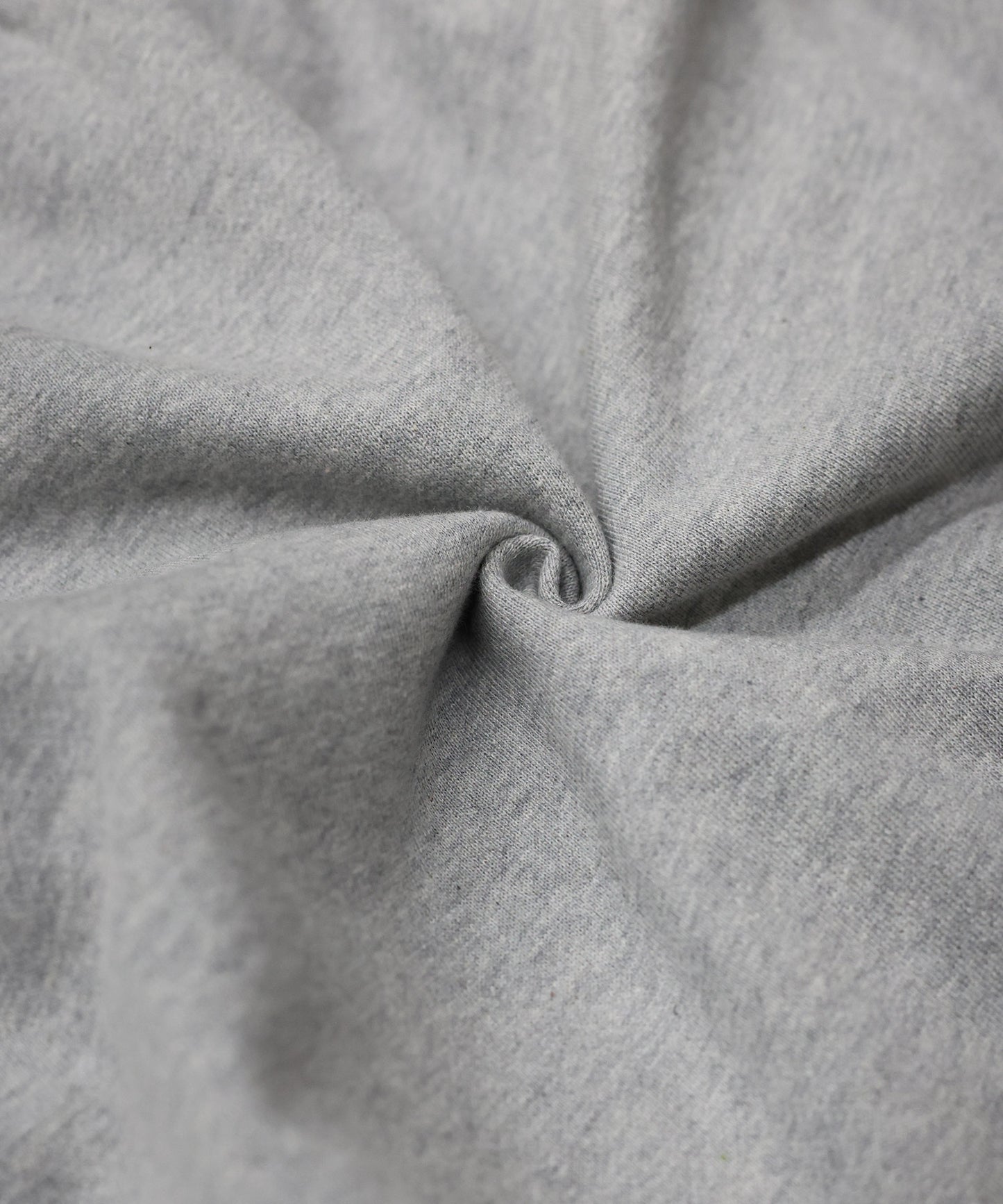 【TIME SALE】レタリング刺繍ショート丈スウェット