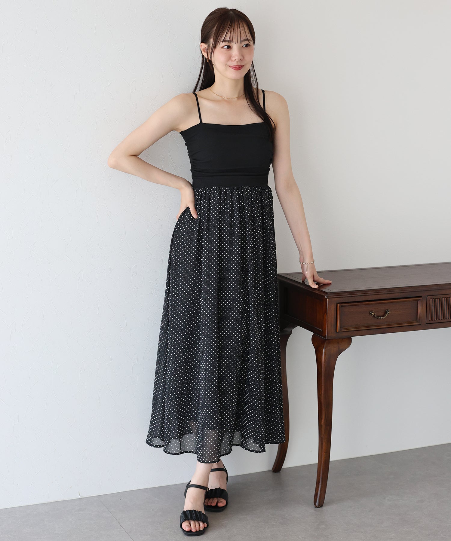 カップ付きキャミワンピース – BLUE ONLINE